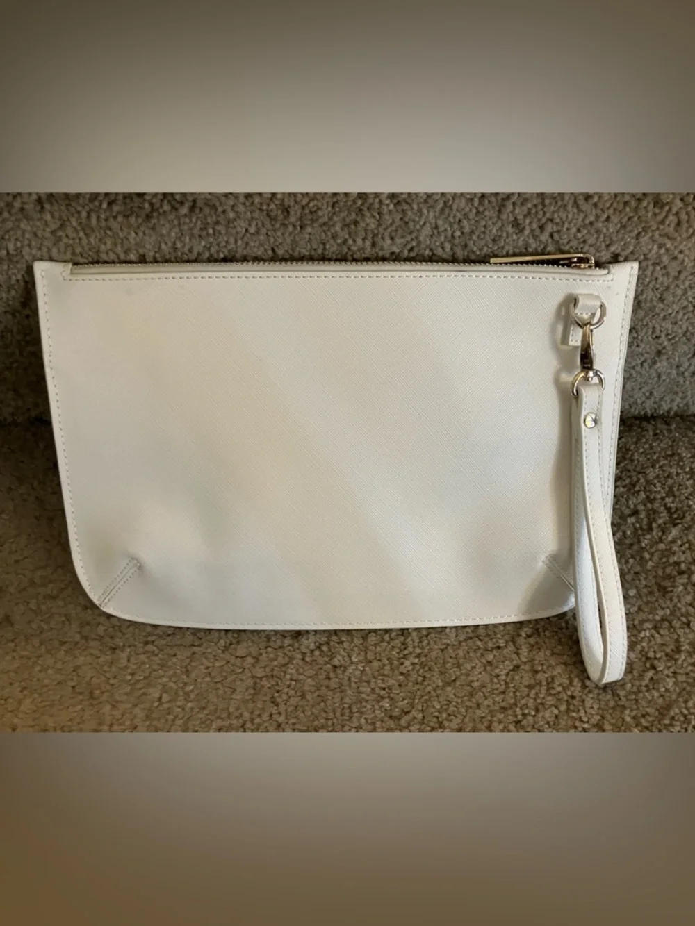 NWOT WHITE HOUSE BLACK MARKET WHITE PURPLE FLORAL ENVELOPE WRISTLET CLUTCH - Picture 6 of 13